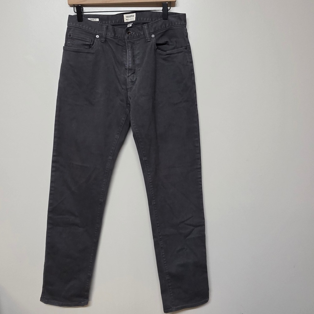 Todd Snyder Men's Straight Jeans in Charcoal Gray